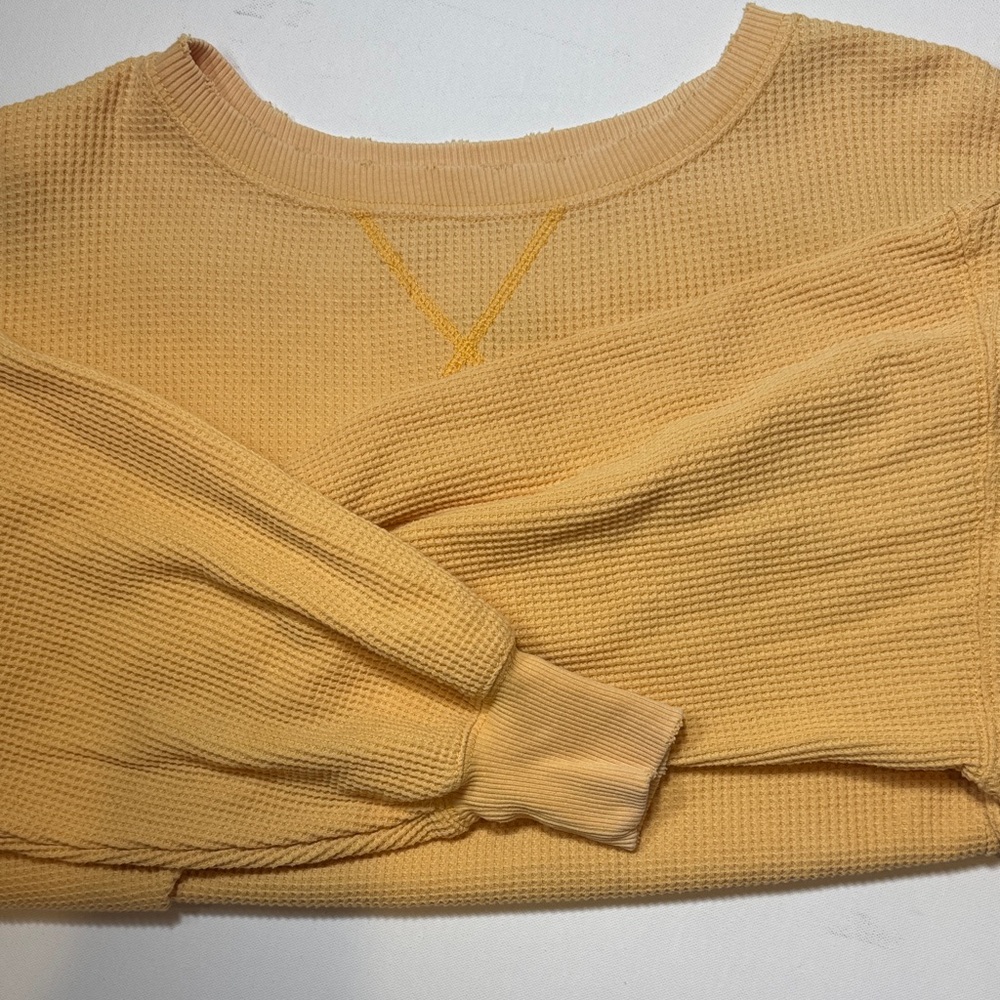 American Eagle Outfitters Soft Yellow Waffle-Knit Sweatshirt - Picture 4 of 4